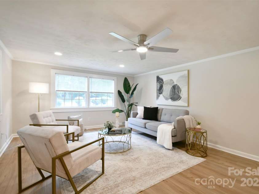 80 Sumner Avenue, Concord, NC 28027.  MLS# CAR4275952, YatesRealty ID 31865. Spacious Living Room