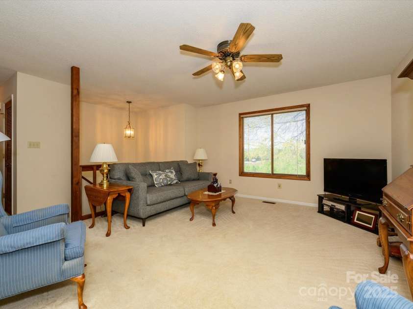 13815 Mayes Road, Huntersville, NC 28078.  MLS# CAR4282777, YatesRealty ID 31867. 