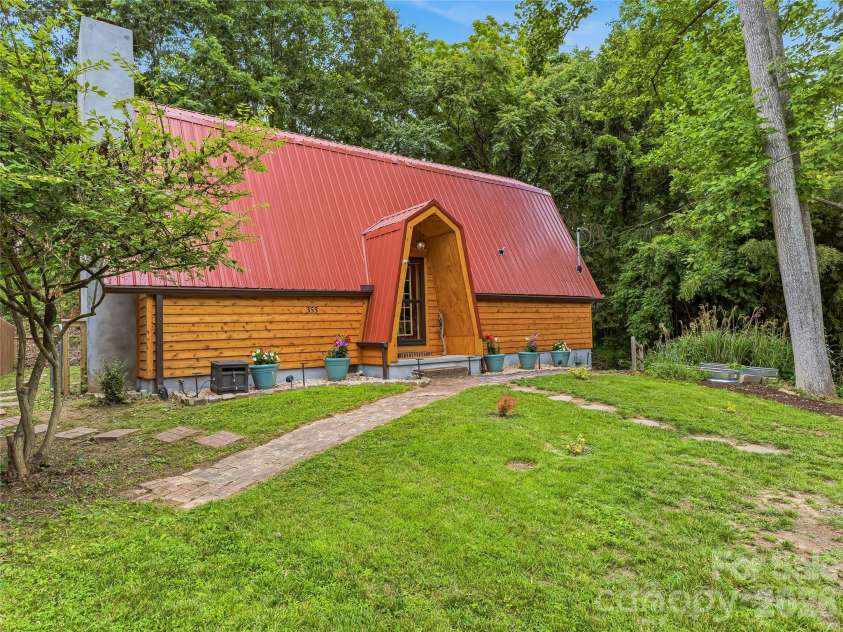 355 London Road, Asheville, NC 28803.  MLS# CAR4392205, YatesRealty ID 31868. 