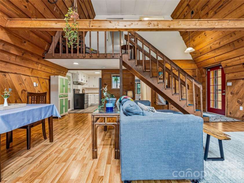355 London Road, Asheville, NC 28803.  MLS# CAR4392205, YatesRealty ID 31868. 