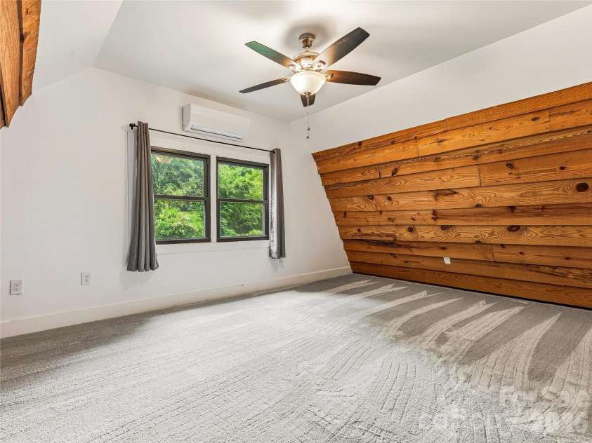 355 London Road, Asheville, NC 28803.  MLS# CAR4392205, YatesRealty ID 31868. 