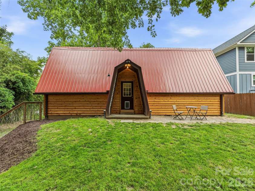 355 London Road, Asheville, NC 28803.  MLS# CAR4392205, YatesRealty ID 31868. 