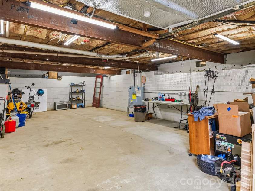 355 London Road, Asheville, NC 28803.  MLS# CAR4392205, YatesRealty ID 31868. 