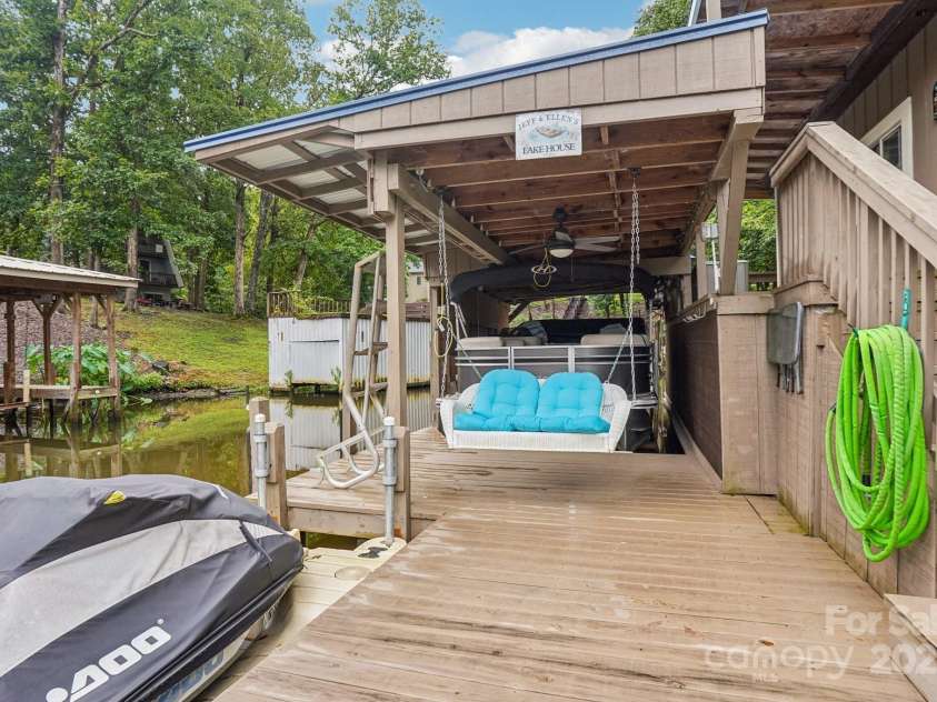 500 Deerfield Road, Mount Gilead, NC 27306.  MLS# CAR4289933, YatesRealty ID 31868. Perfect spot to hang out at the water!