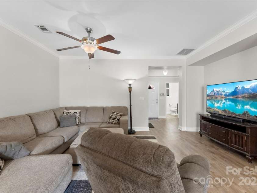 237 River Clay Road, Fort Mill, SC 29708.  MLS# CAR4268752, YatesRealty ID 31869. Livingroom 2