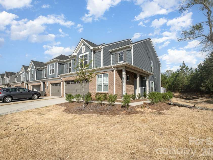 9031 Odell Corners Boulevard, Concord, NC 28027.  MLS# CAR4391245, YatesRealty ID 31869. 