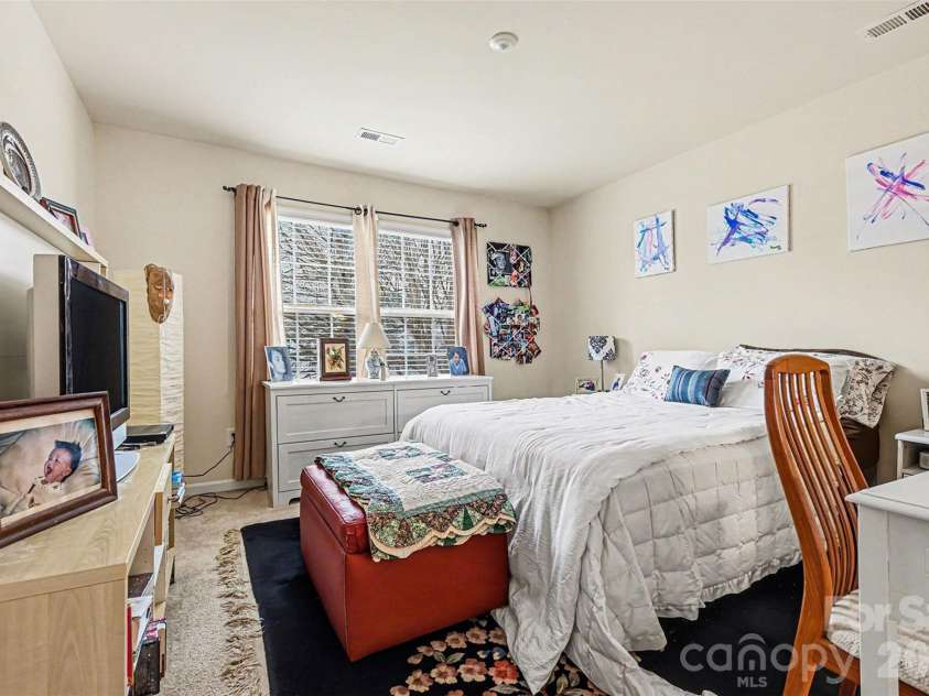 14262 Tamarack Drive, Charlotte, NC 28273.  MLS# CAR4337195, YatesRealty ID 3187. 