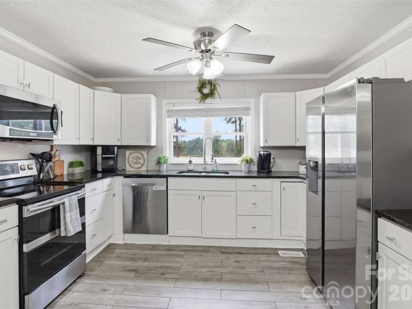 2698 Greenwood Road, Rock Hill, SC 29730.  MLS# CAR4391025, YatesRealty ID 31870. 