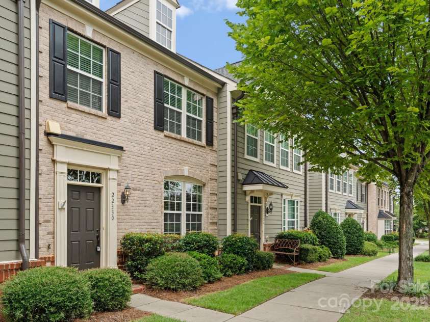 22330 Market Street, Cornelius, NC 28031.  MLS# CAR4290288, YatesRealty ID 31871. 