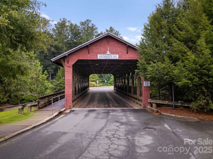 22330 Market Street, Cornelius, NC 28031.  MLS# CAR4290288, YatesRealty ID 31871. 