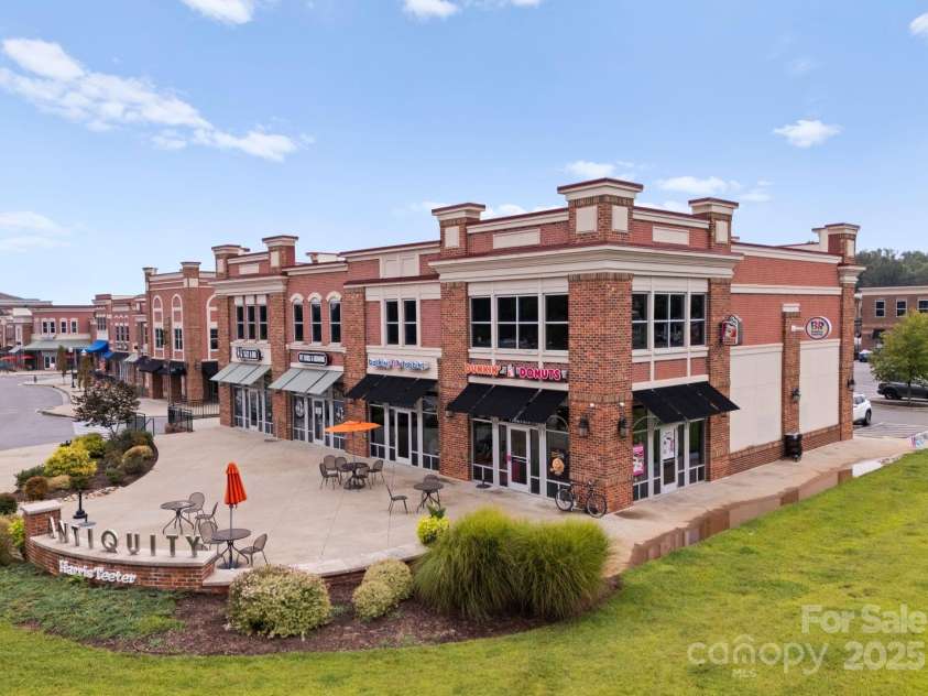 22330 Market Street, Cornelius, NC 28031.  MLS# CAR4290288, YatesRealty ID 31871. 