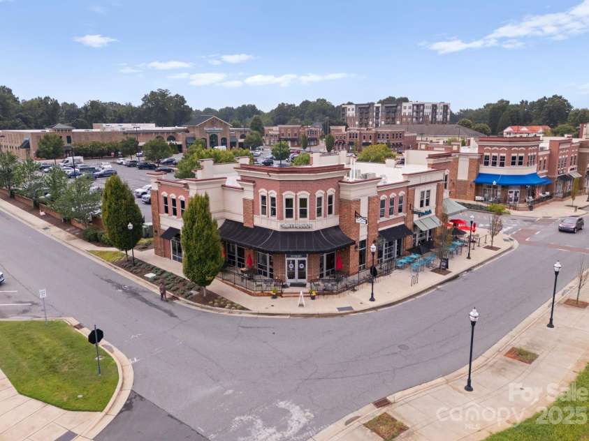 22330 Market Street, Cornelius, NC 28031.  MLS# CAR4290288, YatesRealty ID 31871. 