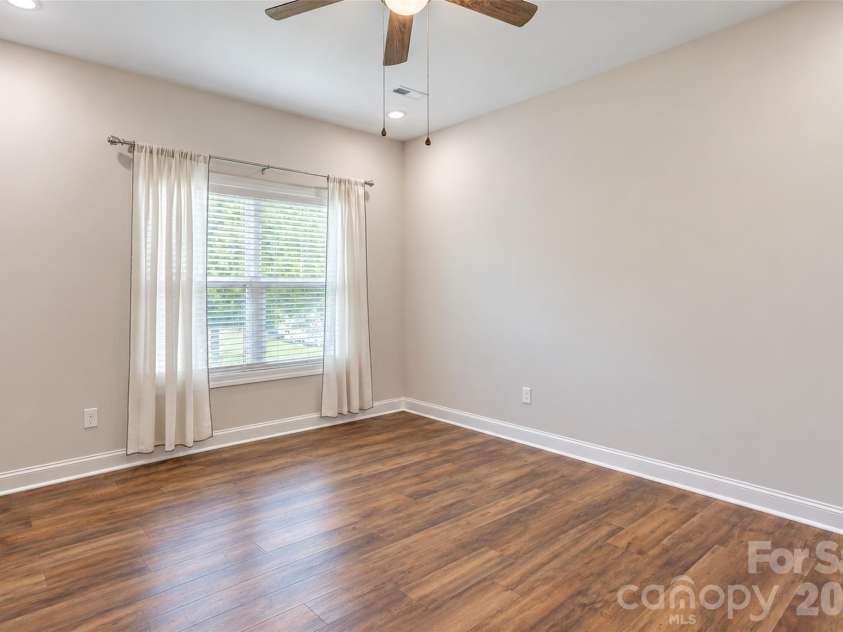 317 Oak Brook Drive, Salisbury, NC 28146.  MLS# CAR4394271, YatesRealty ID 31871. 