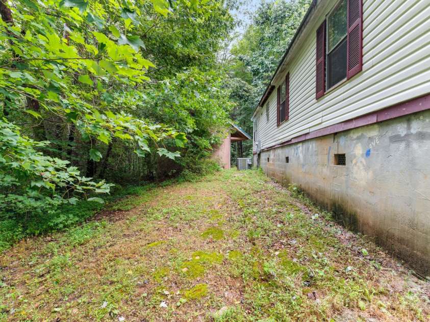 28 Myrtle Road, Swannanoa, NC 28778.  MLS# CAR4289376, YatesRealty ID 31872. Back of the home