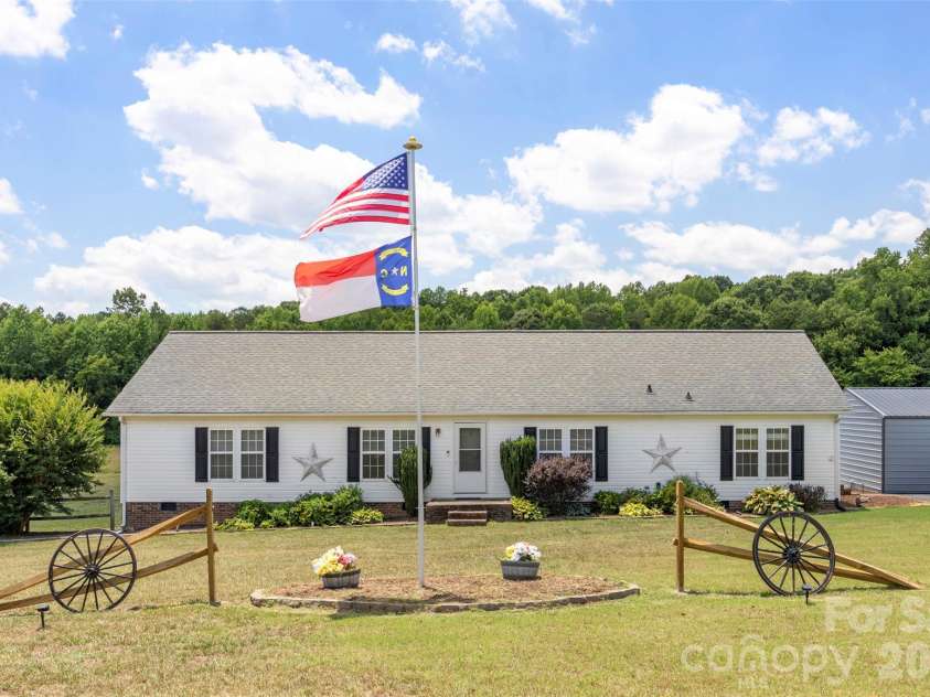 40047 Old Salisbury Road, New London, NC 28127.  MLS# CAR4394424, YatesRealty ID 31873. 