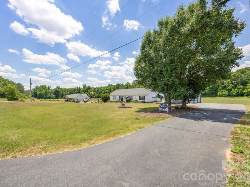 40047 Old Salisbury Road, New London, NC 28127.  MLS# CAR4394424, YatesRealty ID 31873. 