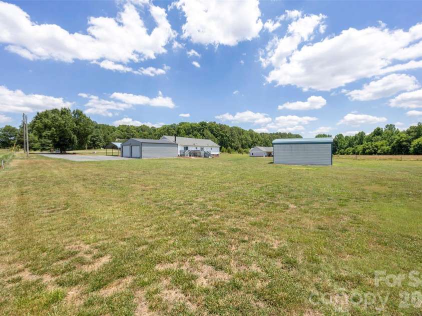 40047 Old Salisbury Road, New London, NC 28127.  MLS# CAR4394424, YatesRealty ID 31873. 