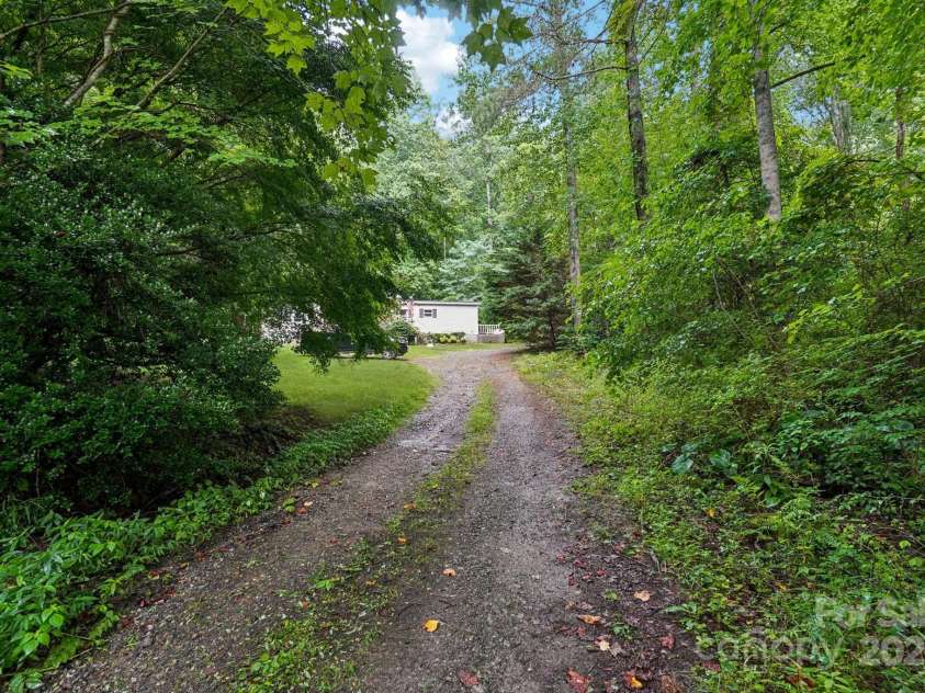 125 Stargazer Lane, Tuckasegee, NC 28783.  MLS# CAR4286319, YatesRealty ID 31876. 