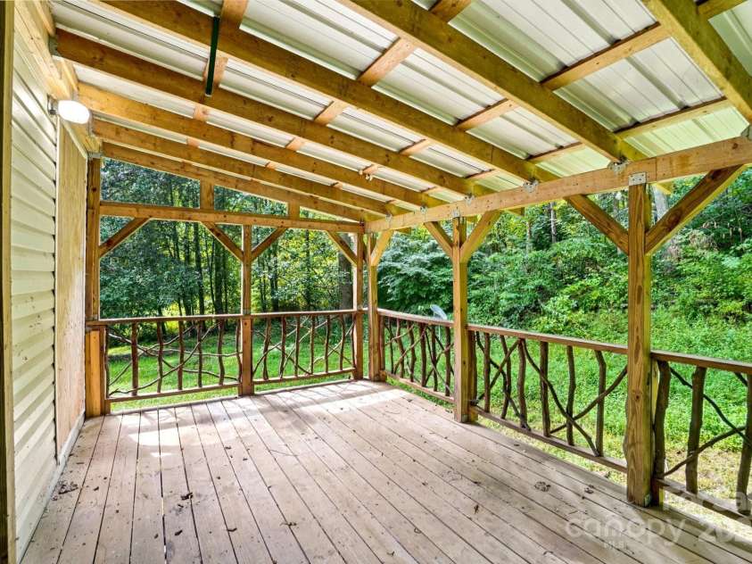 125 Stargazer Lane, Tuckasegee, NC 28783.  MLS# CAR4286319, YatesRealty ID 31876. 