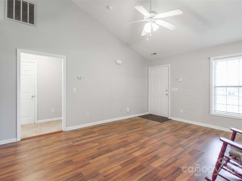 823 Prestwick Drive, Rock Hill, SC 29730.  MLS# CAR4282539, YatesRealty ID 31877. 