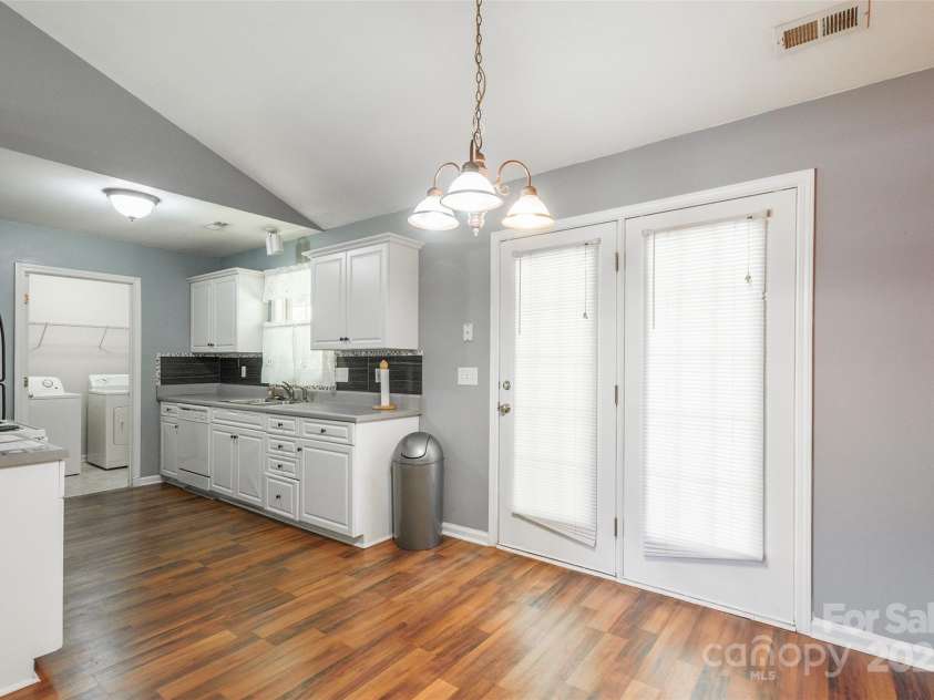 823 Prestwick Drive, Rock Hill, SC 29730.  MLS# CAR4282539, YatesRealty ID 31877. 