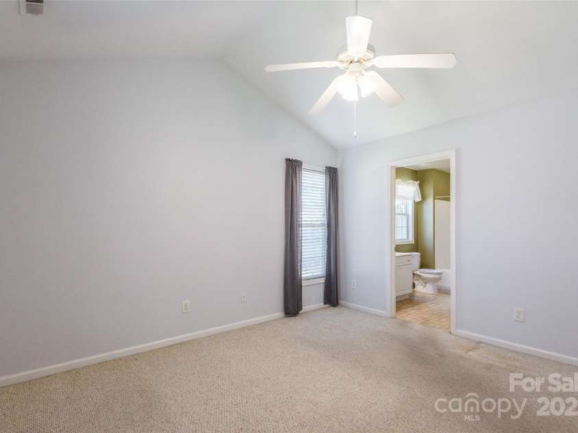 823 Prestwick Drive, Rock Hill, SC 29730.  MLS# CAR4282539, YatesRealty ID 31877. 