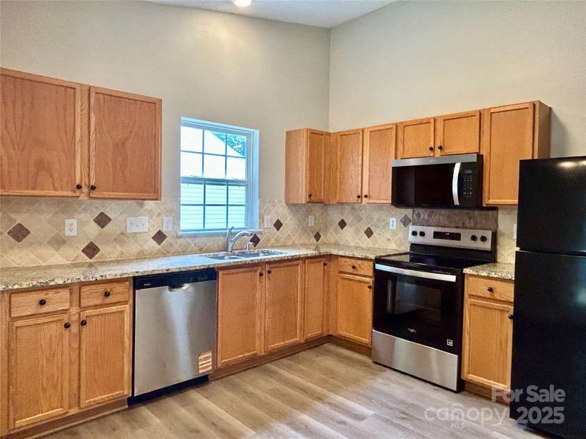 839 Anchor Way, Kannapolis, NC 28083.  MLS# CAR4274496, YatesRealty ID 31879. 