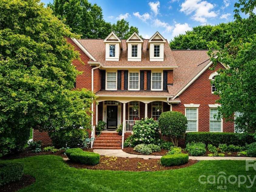 8716 Devonshire Drive, Huntersville, NC 28078.  MLS# CAR4377516, YatesRealty ID 31879. 