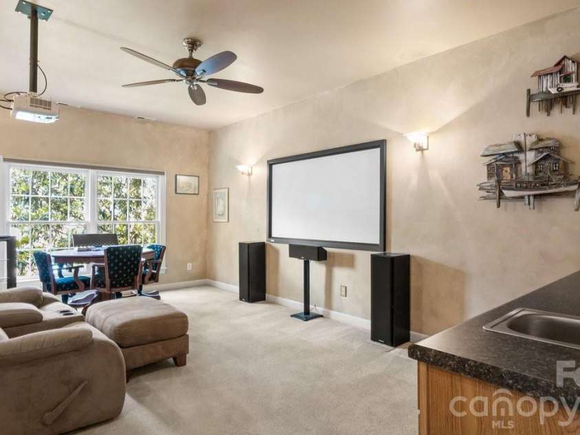 8716 Devonshire Drive, Huntersville, NC 28078.  MLS# CAR4377516, YatesRealty ID 31879. Bonus Room