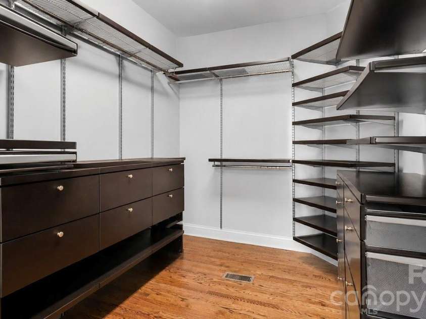 8716 Devonshire Drive, Huntersville, NC 28078.  MLS# CAR4377516, YatesRealty ID 31879. Primary Closet