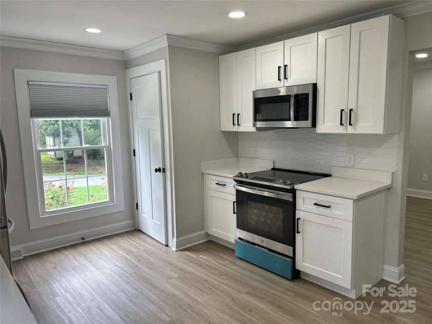 1202 Woodlawn Street, Kannapolis, NC 28083.  MLS# CAR4287261, YatesRealty ID 31881. 