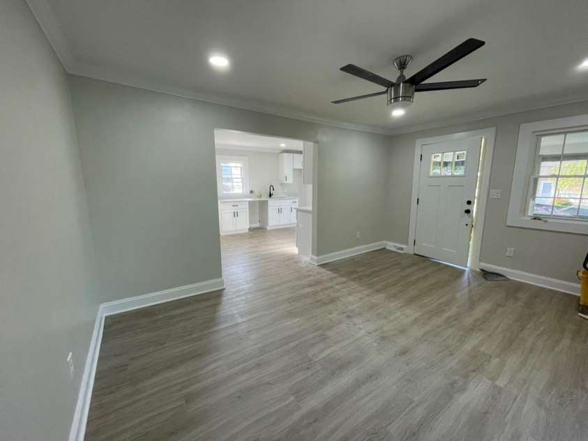 1202 Woodlawn Street, Kannapolis, NC 28083.  MLS# CAR4287261, YatesRealty ID 31881. Spacious living room