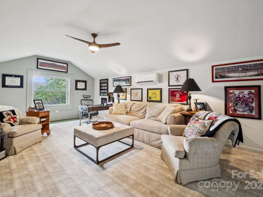 114 Glendale Avenue, Concord, NC 28025.  MLS# CAR4286473, YatesRealty ID 31882. 