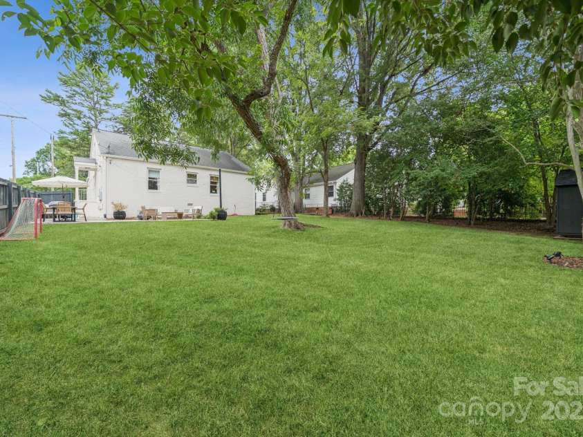 114 Glendale Avenue, Concord, NC 28025.  MLS# CAR4286473, YatesRealty ID 31882. 