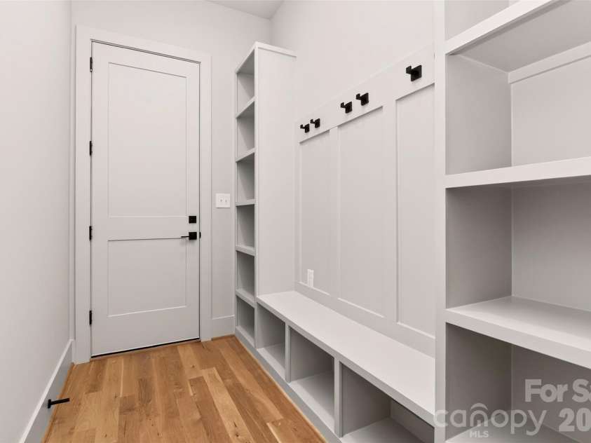 1304 Caldwell Street, Charlotte, NC 28206.  MLS# CAR4392742, YatesRealty ID 31883. 