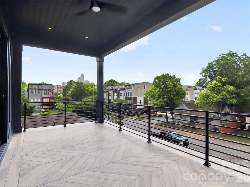 1304 Caldwell Street, Charlotte, NC 28206.  MLS# CAR4392742, YatesRealty ID 31883. 