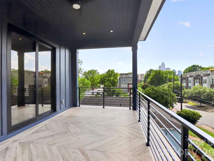 1304 Caldwell Street, Charlotte, NC 28206.  MLS# CAR4392742, YatesRealty ID 31883. 