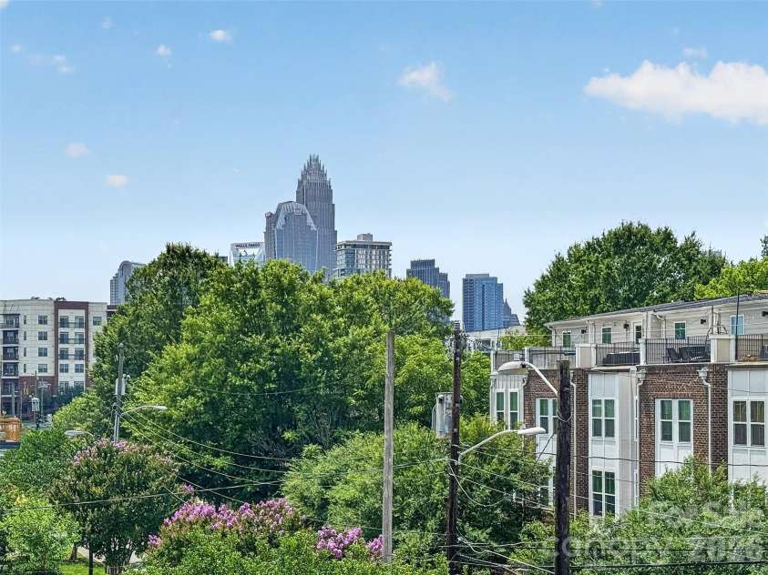 1304 Caldwell Street, Charlotte, NC 28206.  MLS# CAR4392742, YatesRealty ID 31883. 