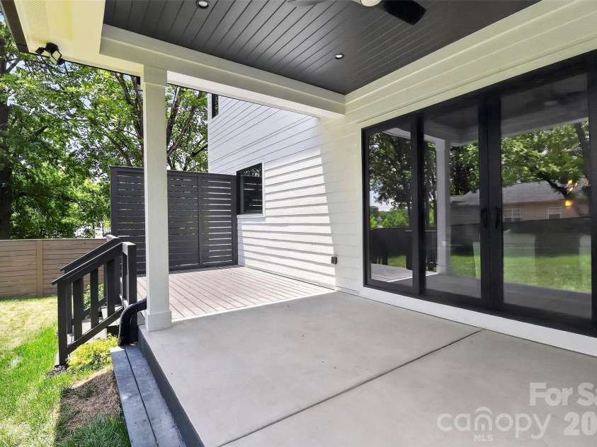 1304 Caldwell Street, Charlotte, NC 28206.  MLS# CAR4392742, YatesRealty ID 31883. 