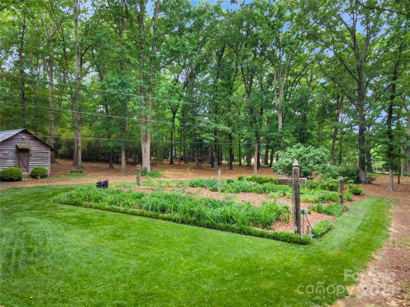 206 Macedonia Church Road, Monroe, NC 28112.  MLS# CAR4254554, YatesRealty ID 31883. 