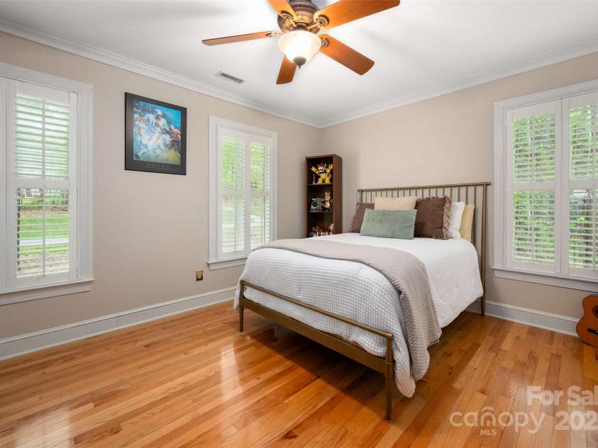 2306 Beechwood Drive, Waxhaw, NC 28173.  MLS# CAR4249221, YatesRealty ID 31885. Secondary Bedroom with walk-in closet