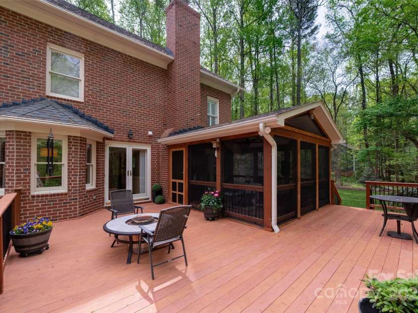 2306 Beechwood Drive, Waxhaw, NC 28173.  MLS# CAR4249221, YatesRealty ID 31885. Spacious deck for lounging or firepit