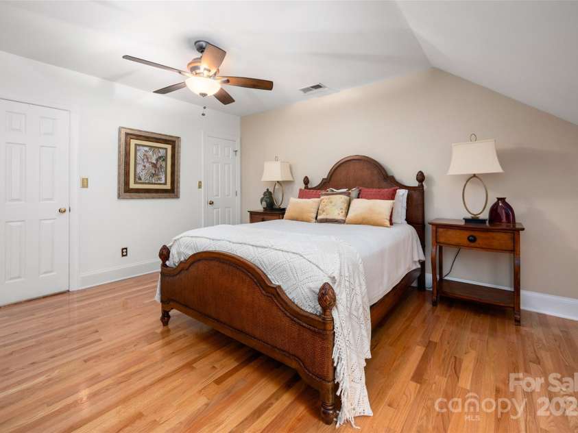 2306 Beechwood Drive, Waxhaw, NC 28173.  MLS# CAR4249221, YatesRealty ID 31885. Third floor bedroom/flex space with closet