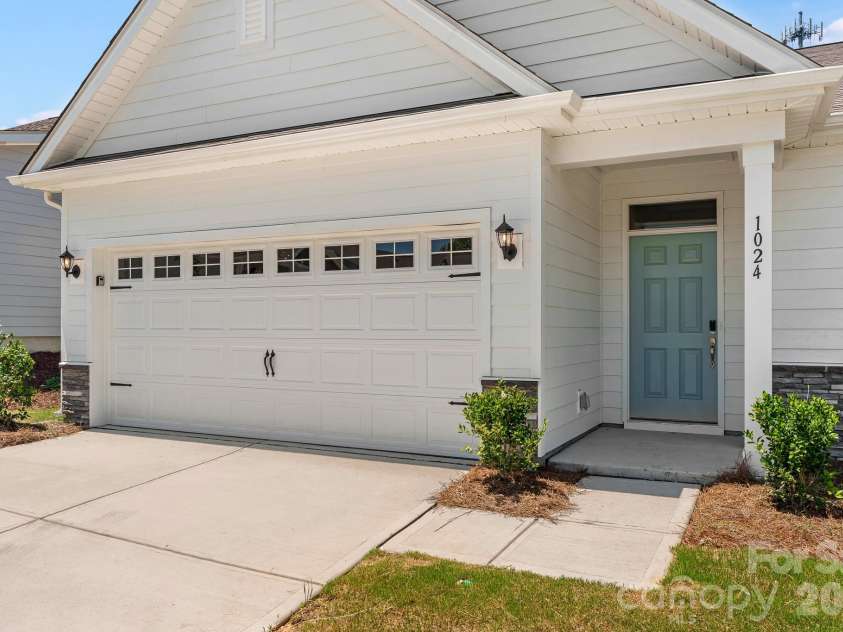 1024 Rosefield Court, Indian Trail, NC 28079.  MLS# CAR4393384, YatesRealty ID 31887. 