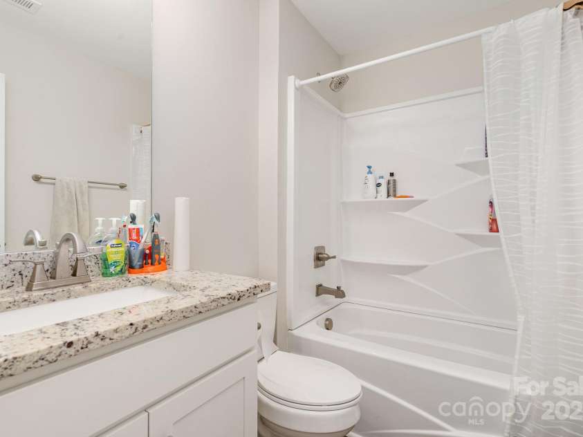 1236 Perkins Street, Gastonia, NC 28054.  MLS# CAR4277347, YatesRealty ID 31888. 2nd floor full bath