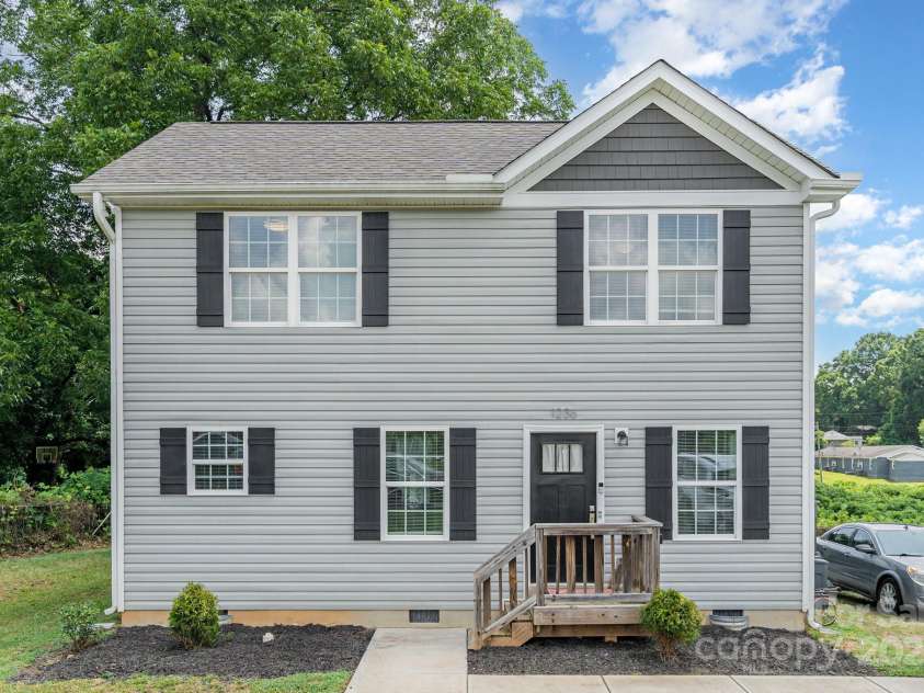 1236 Perkins Street, Gastonia, NC 28054.  MLS# CAR4277347, YatesRealty ID 31888. 