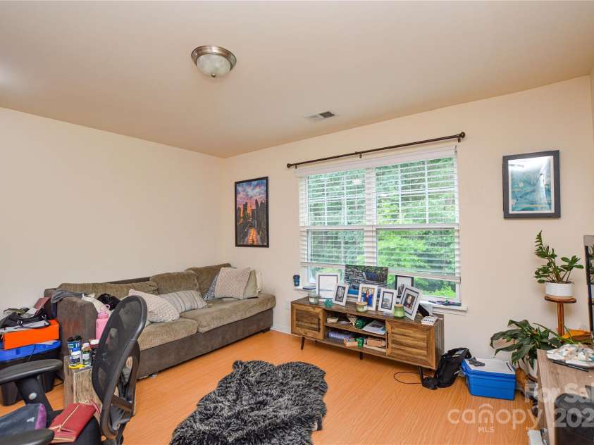 10420 Benfield Road, Charlotte, NC 28269.  MLS# CAR4291115, YatesRealty ID 31889. 