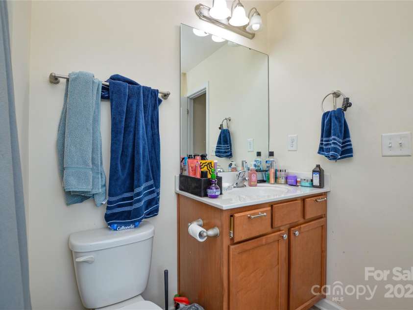 10420 Benfield Road, Charlotte, NC 28269.  MLS# CAR4291115, YatesRealty ID 31889. 