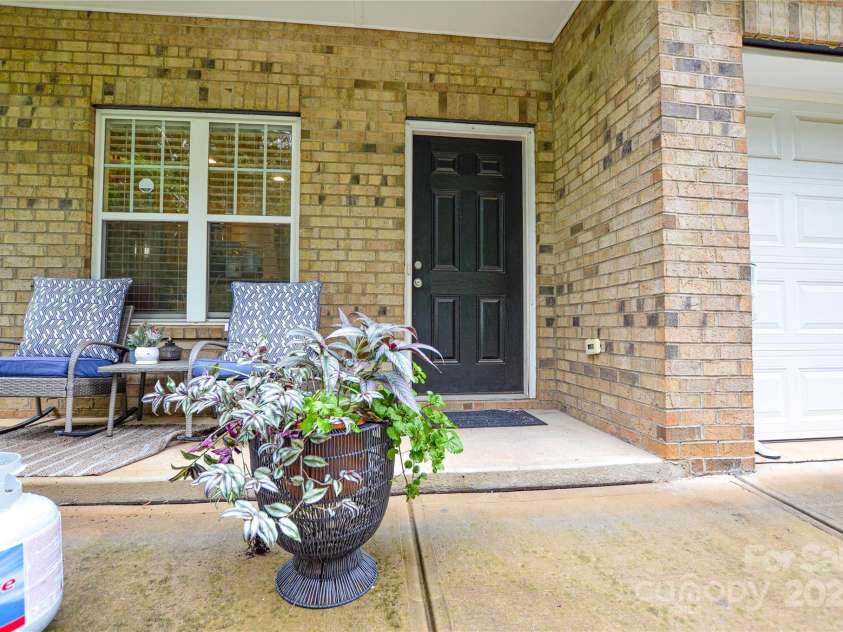 10420 Benfield Road, Charlotte, NC 28269.  MLS# CAR4291115, YatesRealty ID 31889. 