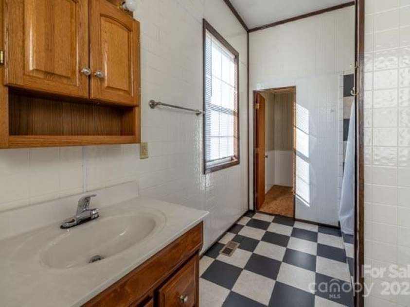 6441 Highway 73 Highway, Mount Gilead, NC 27306.  MLS# CAR4240218, YatesRealty ID 3189. 